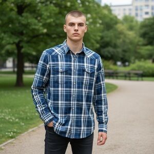 LUCKY BRAND Snap Closure Shirt. Size Medium